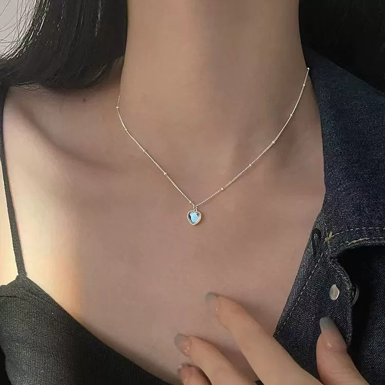 Japan-Korea Style Loving-Heart Gradient Color Pendant Necklace For Women